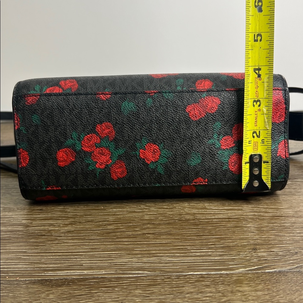 Michael Kors Jet Set Travel Rose Print Crossbody Bag – Black & Red - Picture 16 of 16
